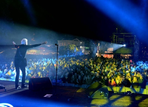 Golden Earring Oosterhout May 25, 2013 BN De Stem newspaper article picture